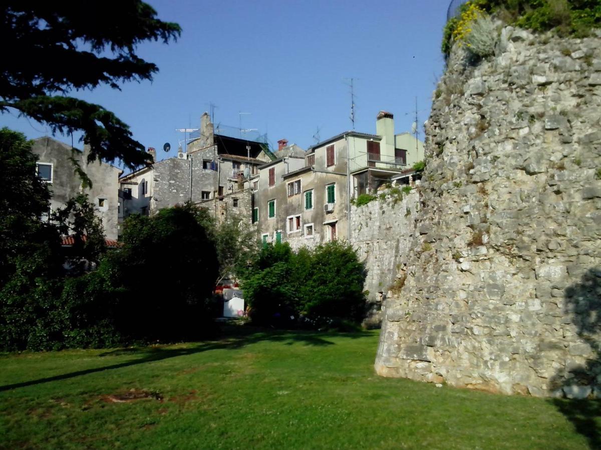 Old Town Charmer Porec Exterior photo
