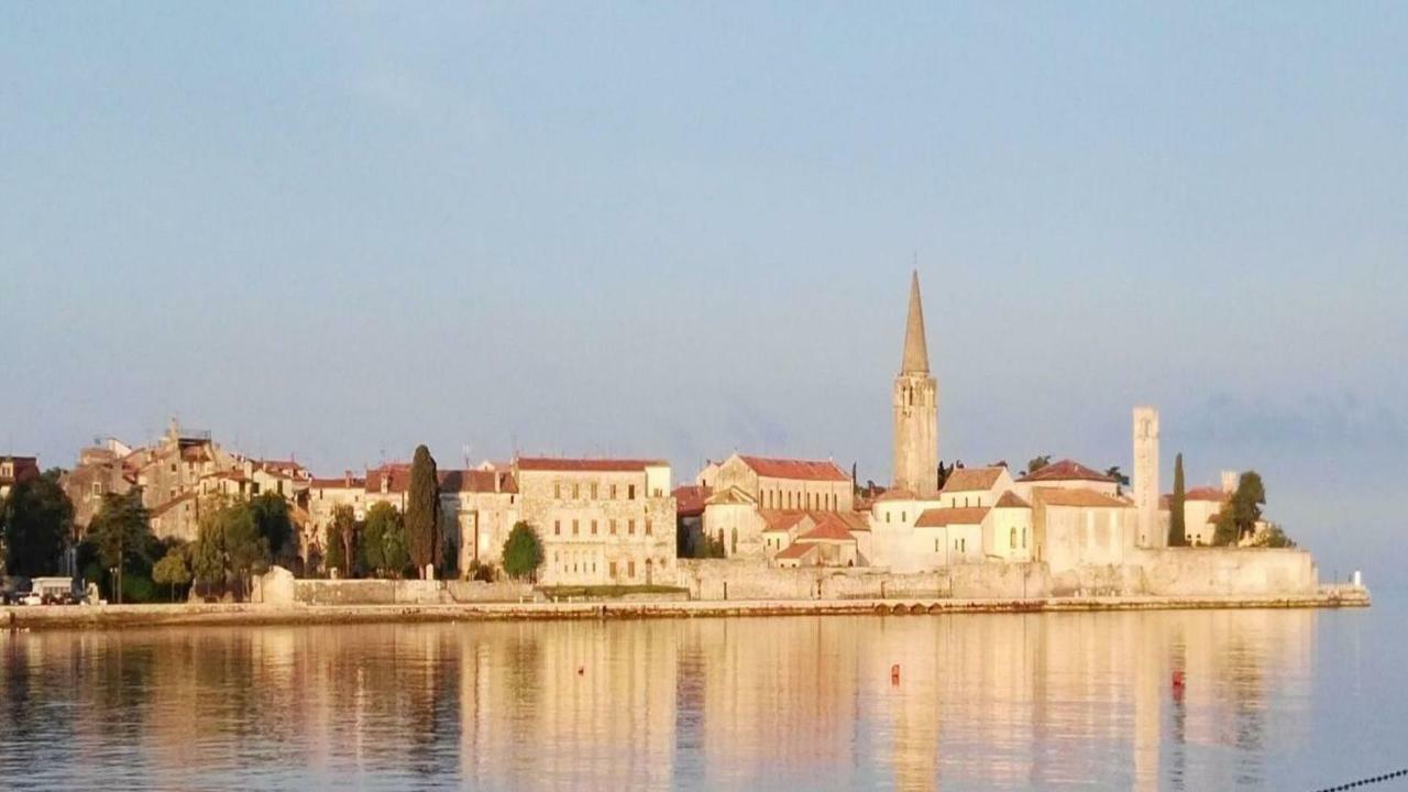 Old Town Charmer Porec Exterior photo